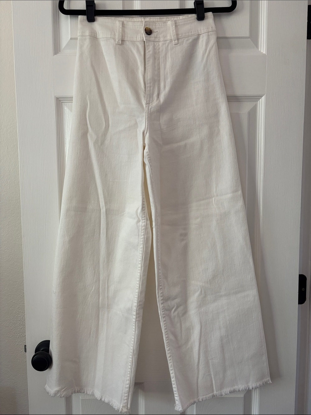 NWOT Billabong Free Fall wide leg crop jeans pants